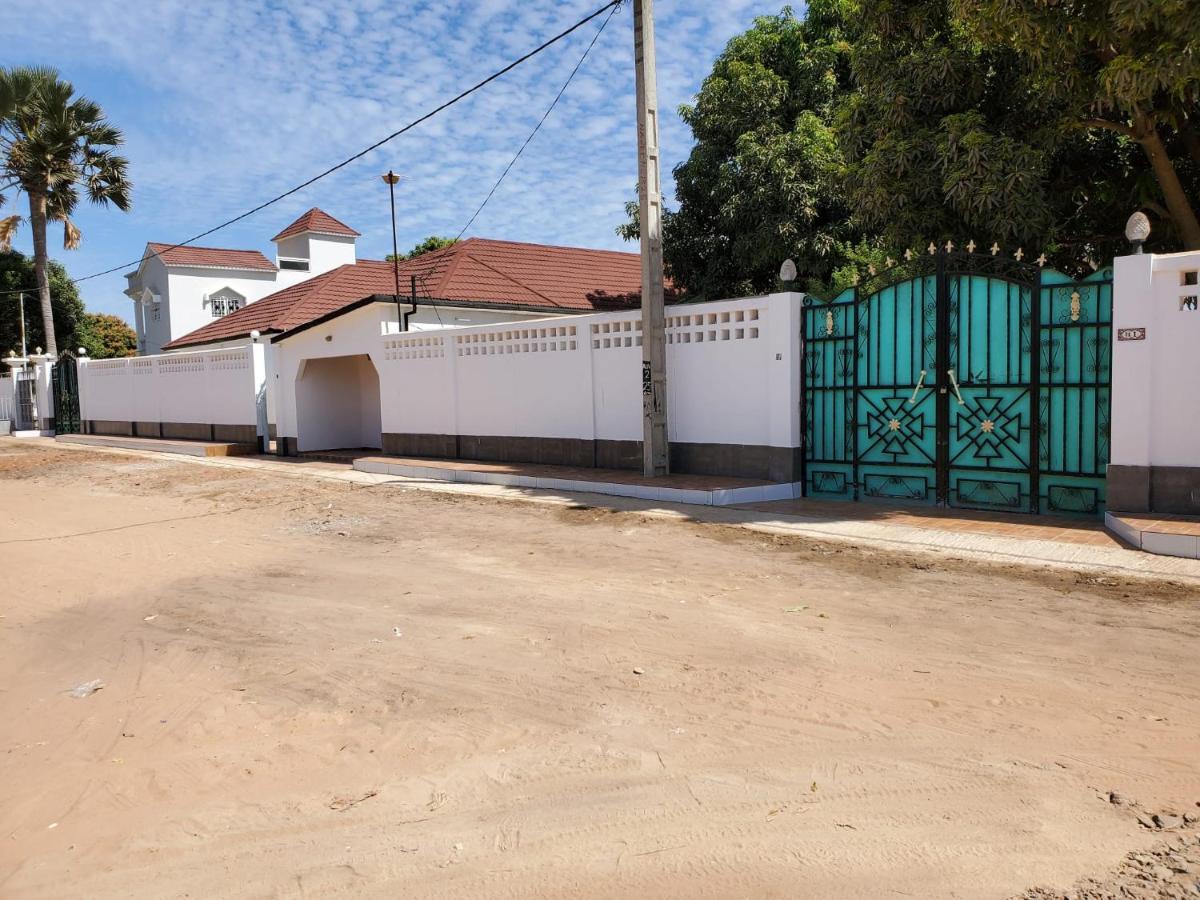 הוילה Brufut The White House No.1 מראה חיצוני תמונה